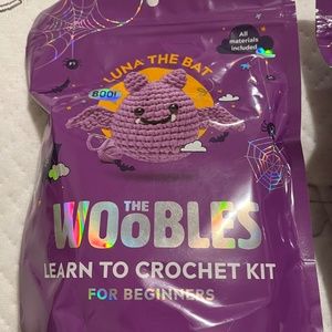 Woobles Luna the Bat crochet kit - New